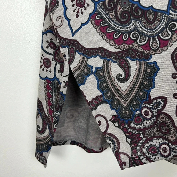 Chico’s Women’s XS/SP V-Neck Drop-Shoulder Paisley Tunic - Picture 5 of 6